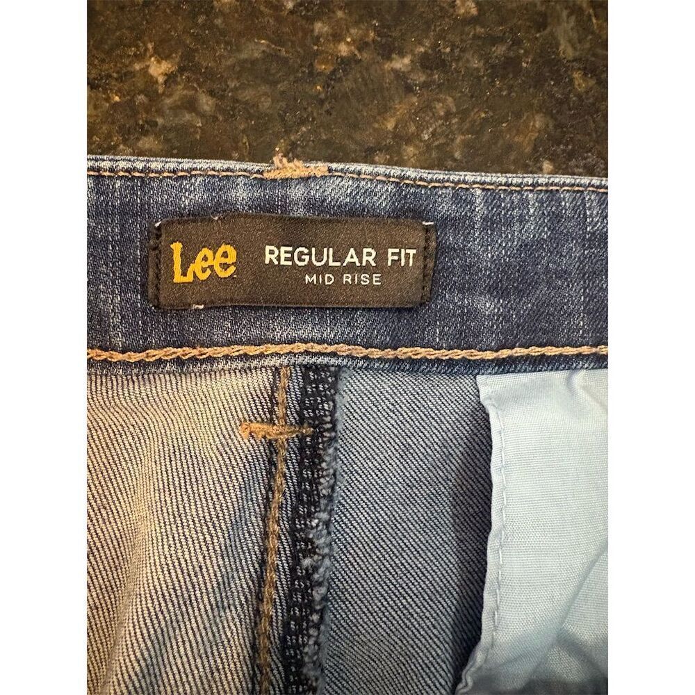 Lee Women's Bermuda Denim Shorts Blue Size 12 Casual Mid Rise - Picture 6 of 8